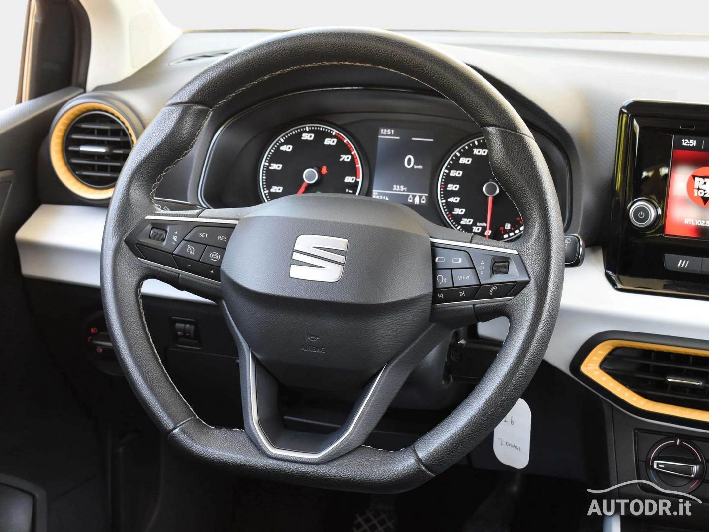 Seat Arona
