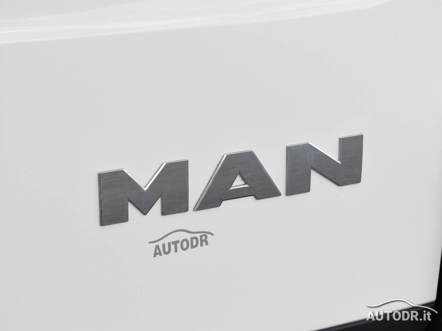 MAN TGE